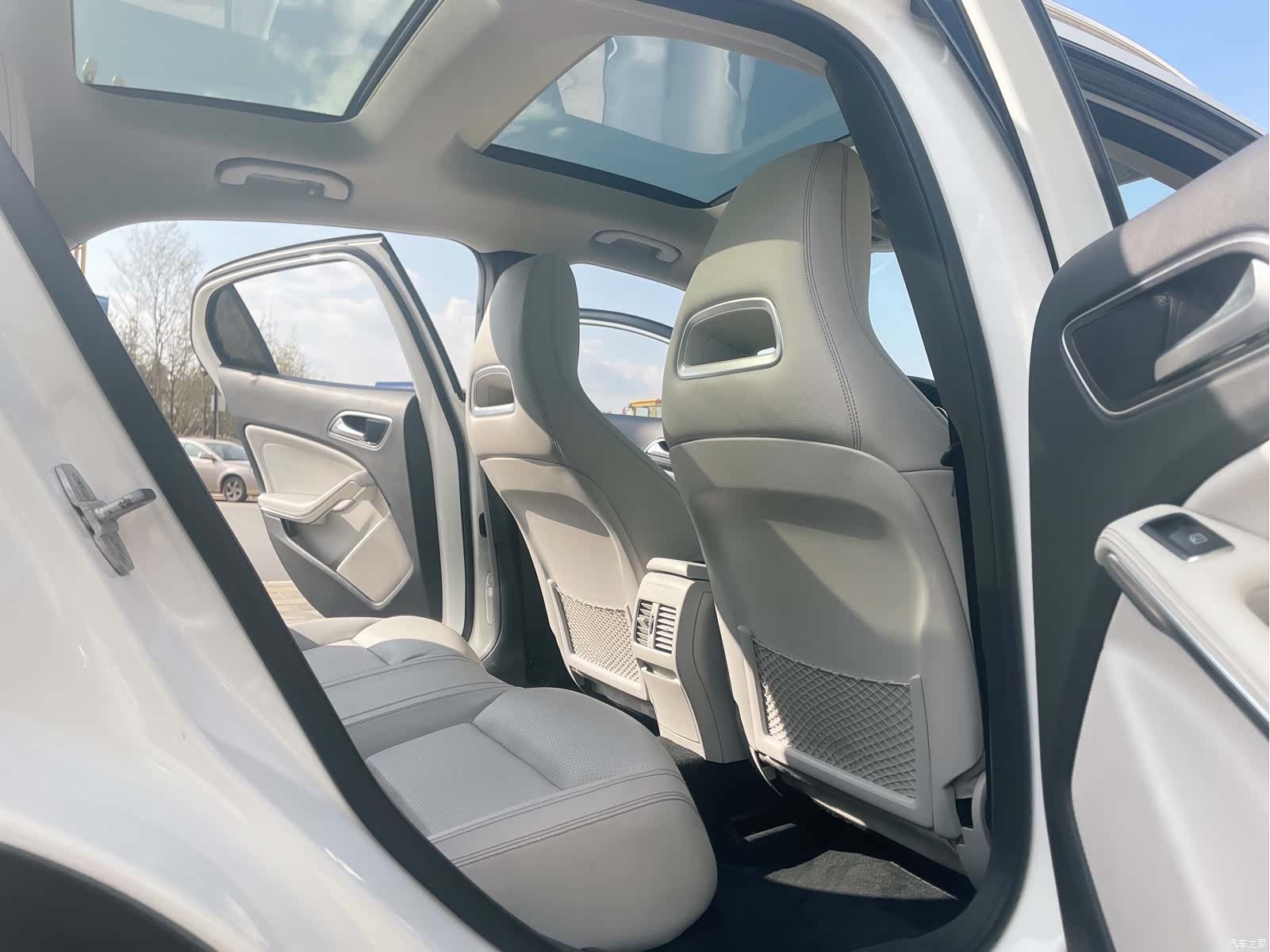 Mercedes-Benz GLA, 2016 12