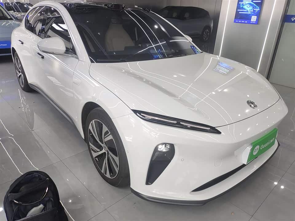 NIO ET5 NIO ET5