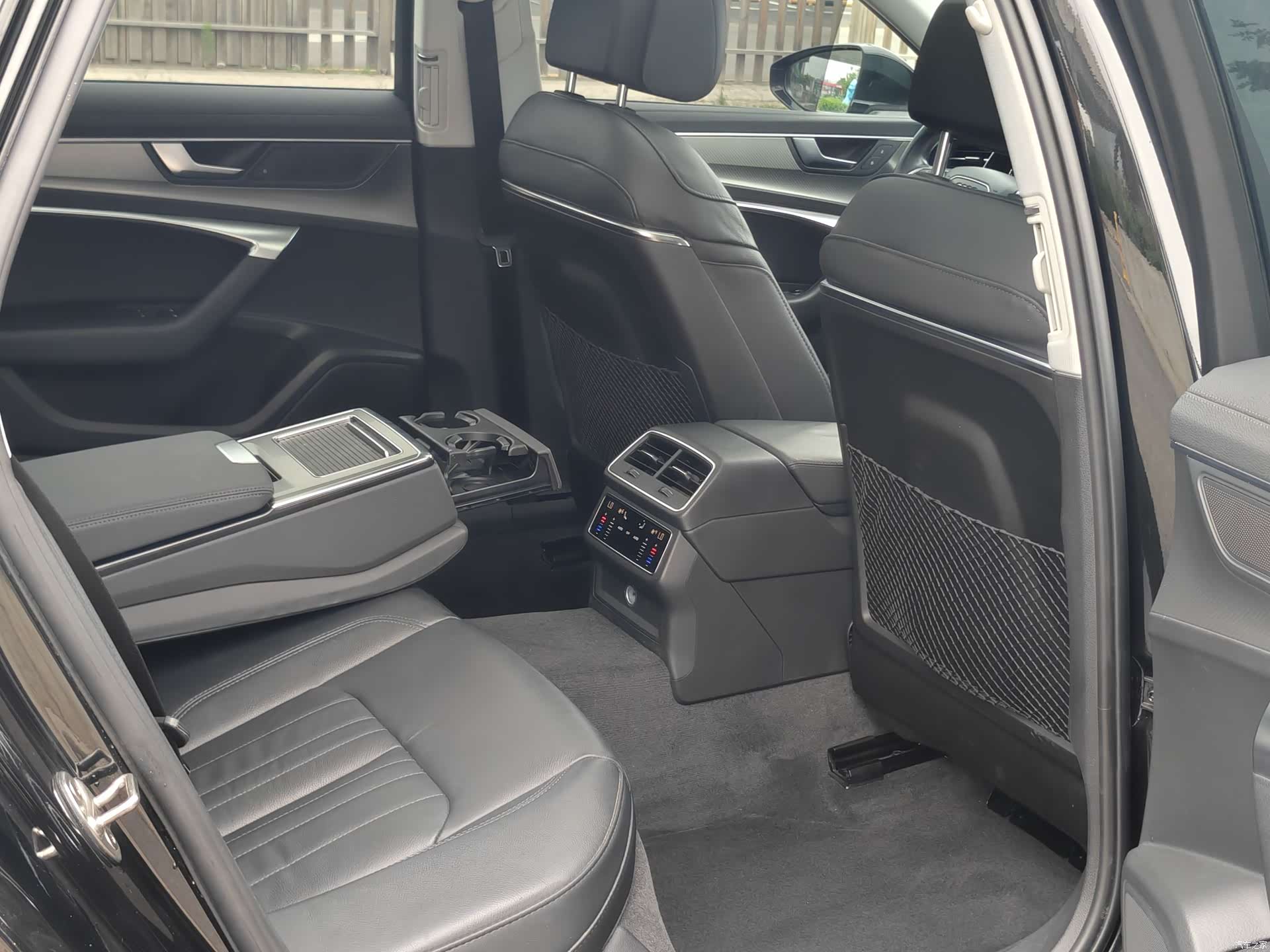 Audi A6L, 2021 28