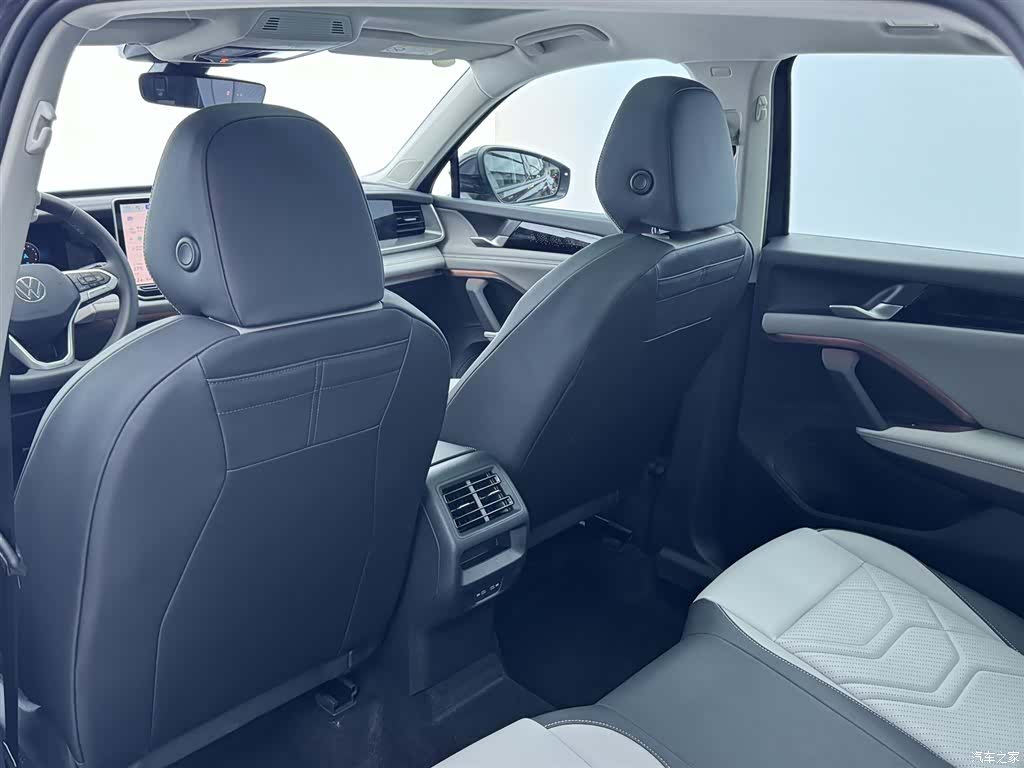 Volkswagen Tayron, 2025 27