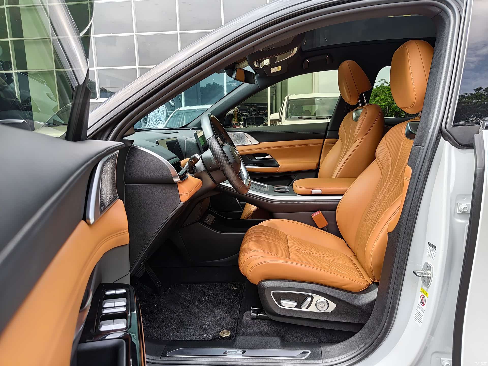 Xpeng G9, 2023 6