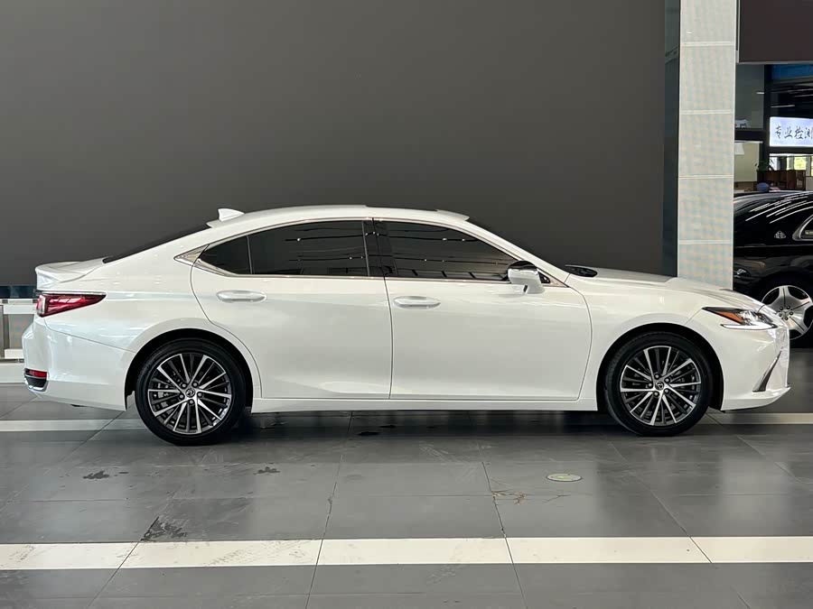 Lexus ES 2024, фото 7