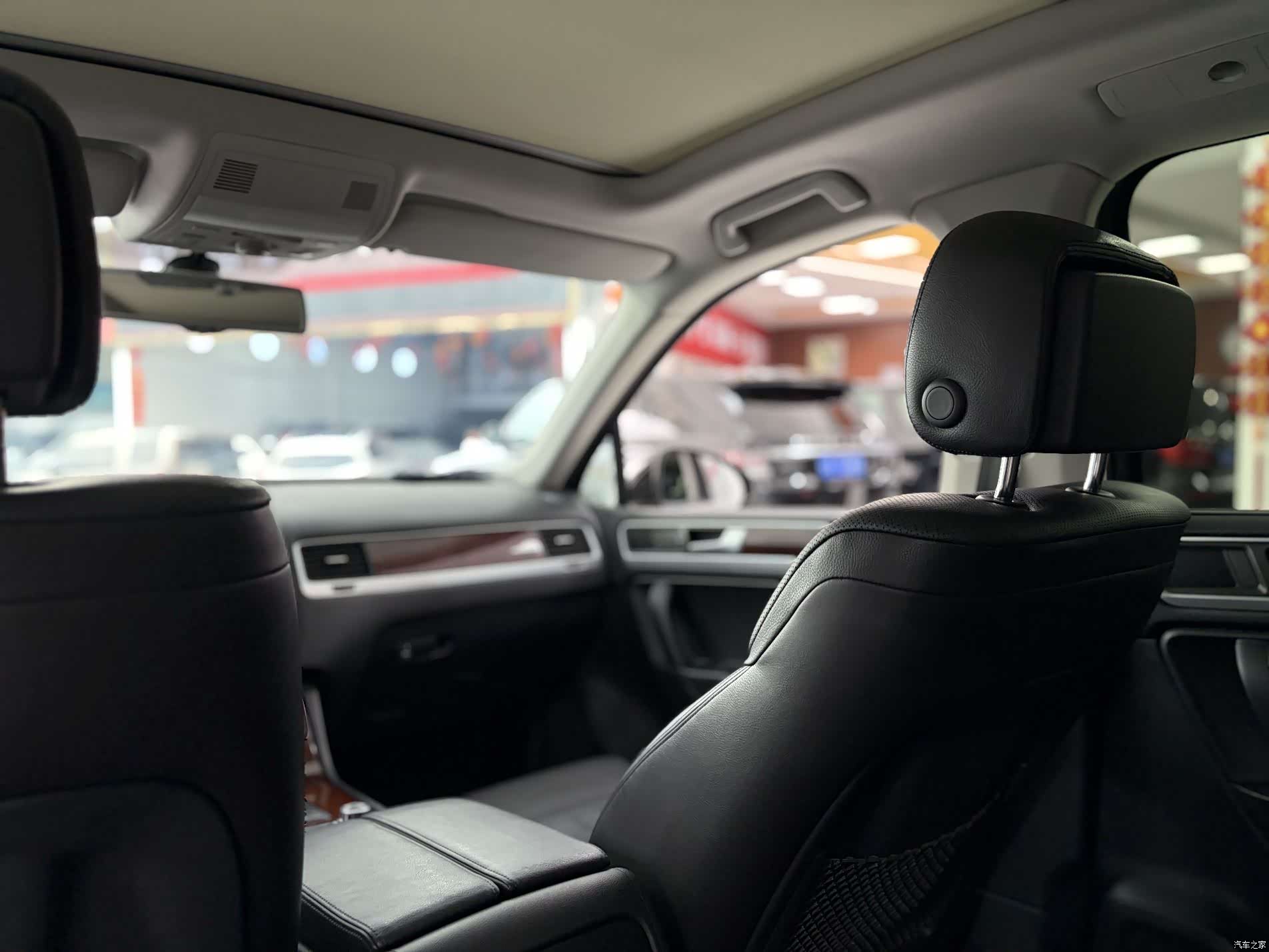 Volkswagen Touareg, 2015 16