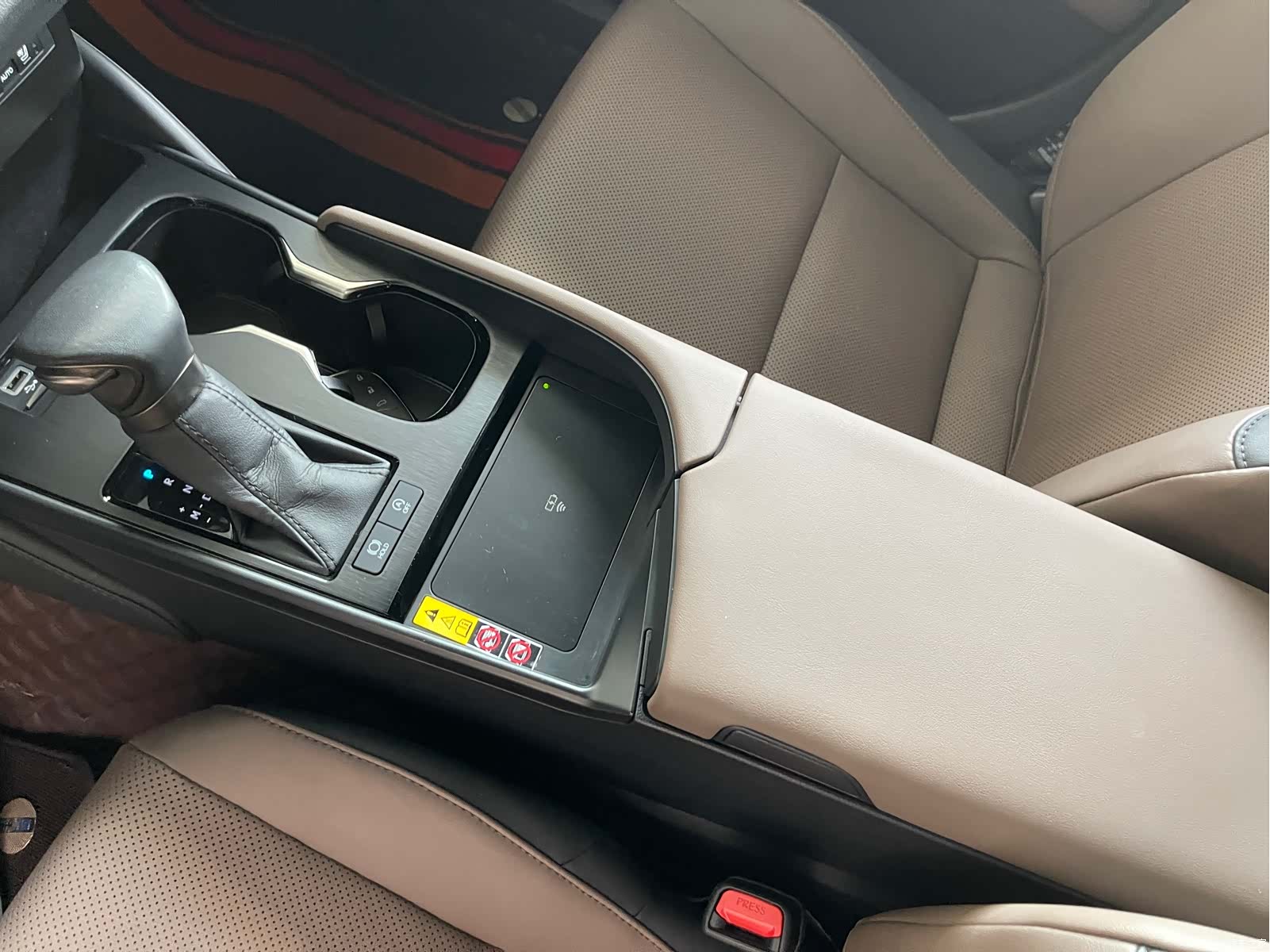 Lexus ES, 2023 14