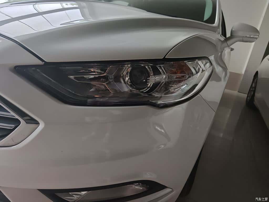 Ford Mondeo, 2017 3