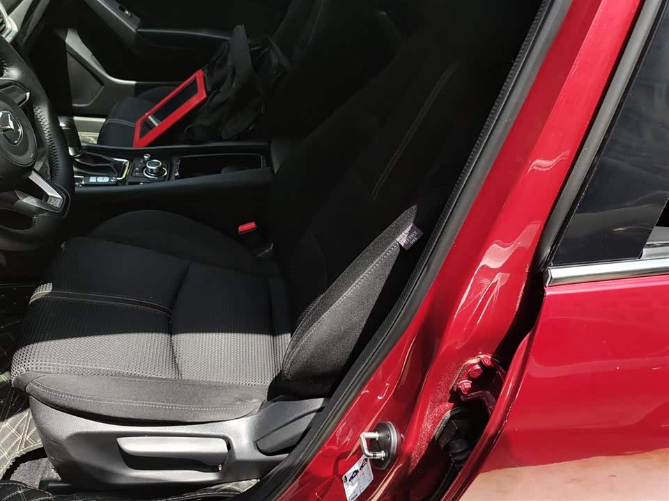 Mazda 3 Angkesaila