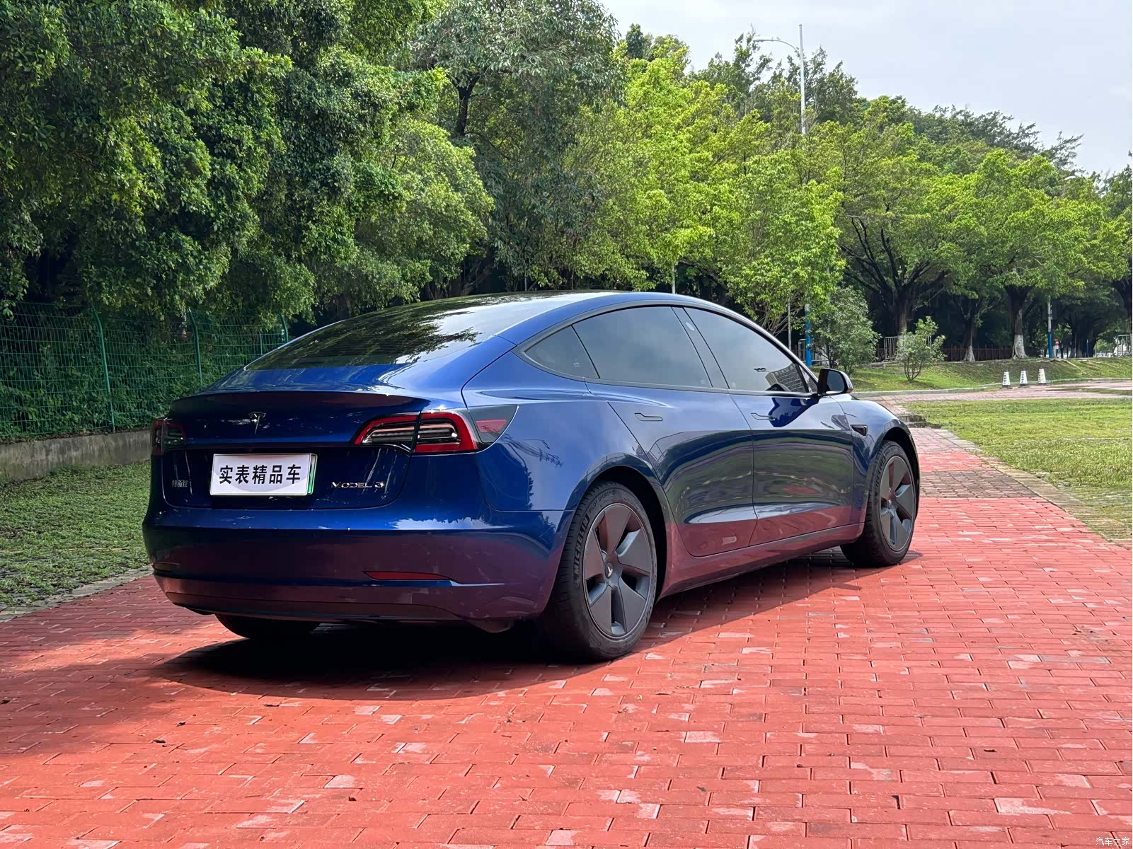 Tesla Model 3, 2021 4