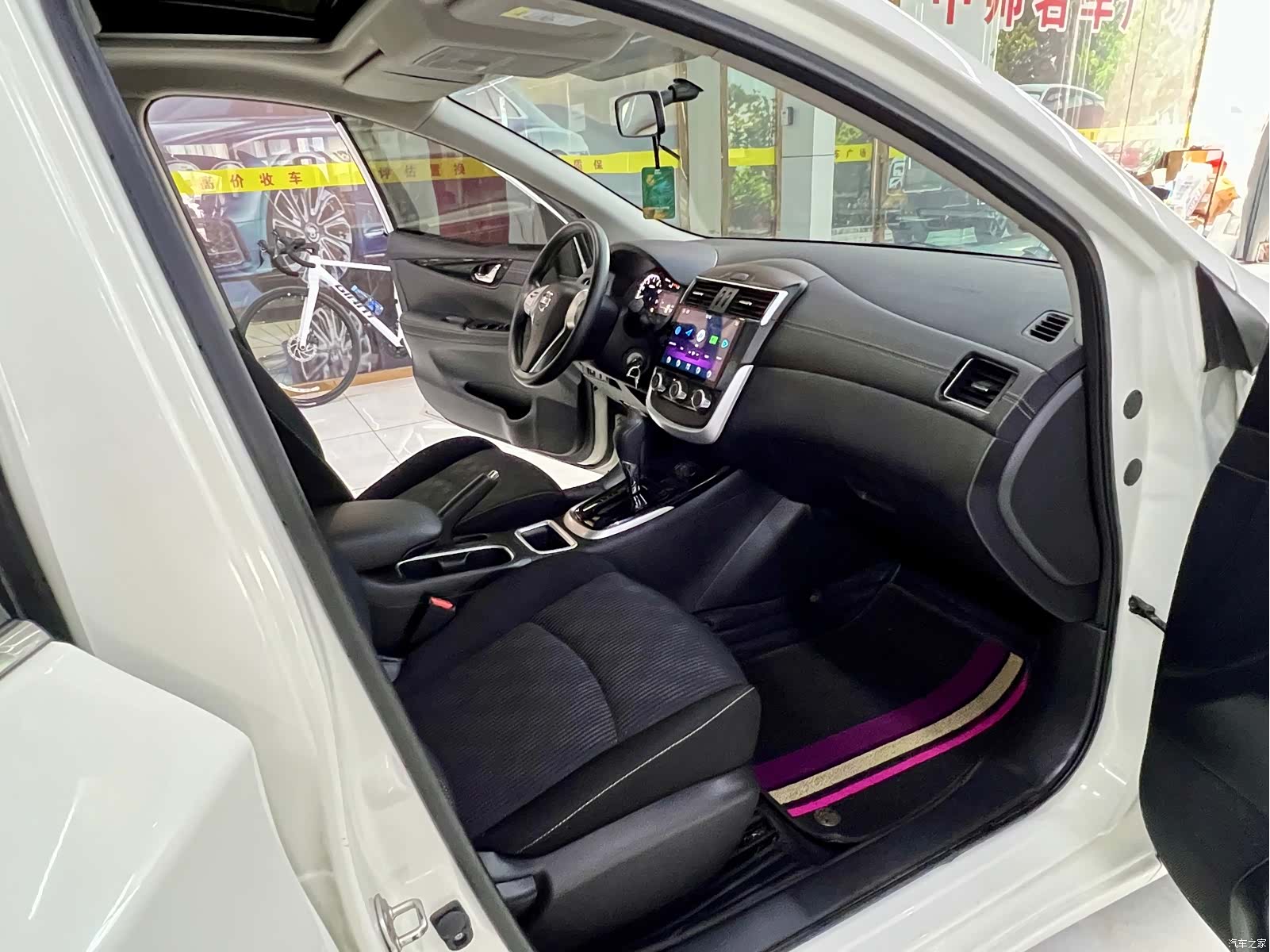 Nissan Tiida, 2021 15
