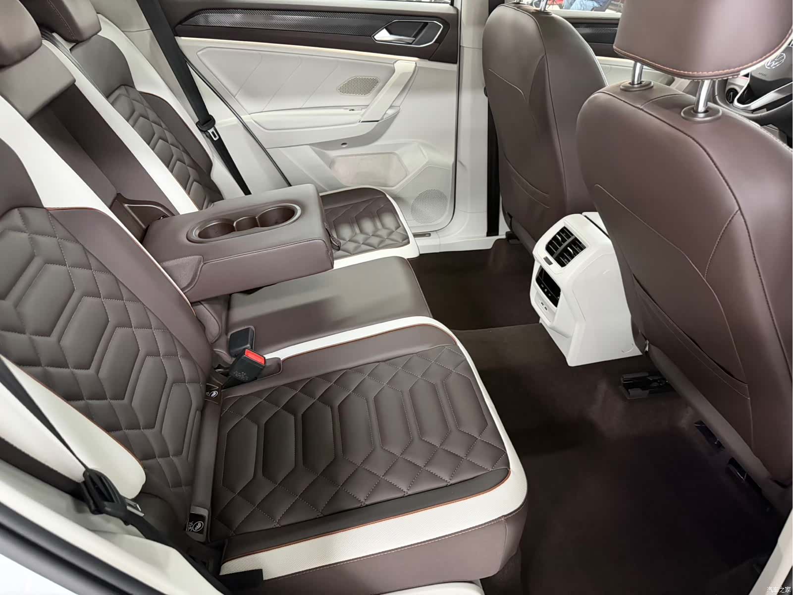 Volkswagen Tayron, 2022 14