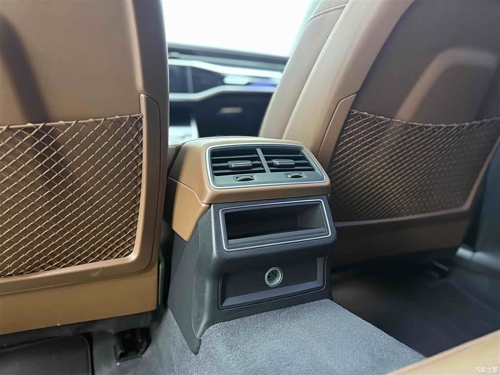 Audi A6L, 2020 22