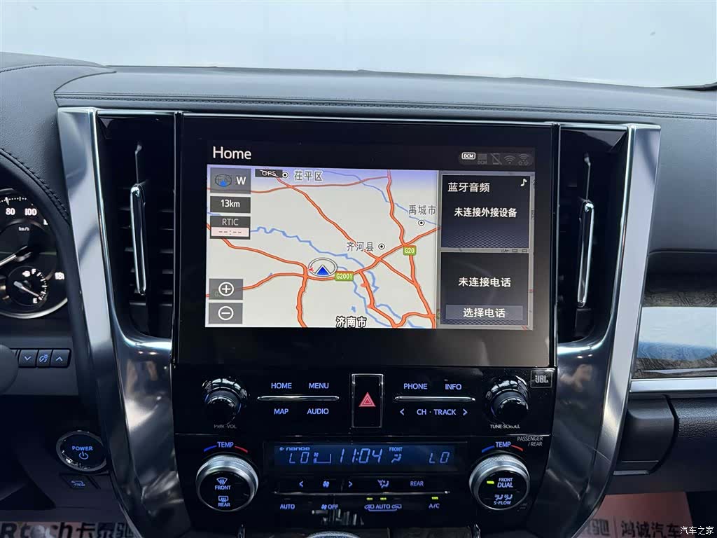 Toyota Vellfire, 2022 24