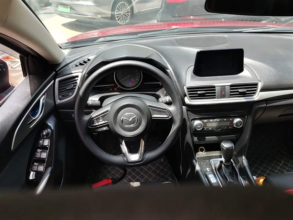 Mazda 3 Angkesaila