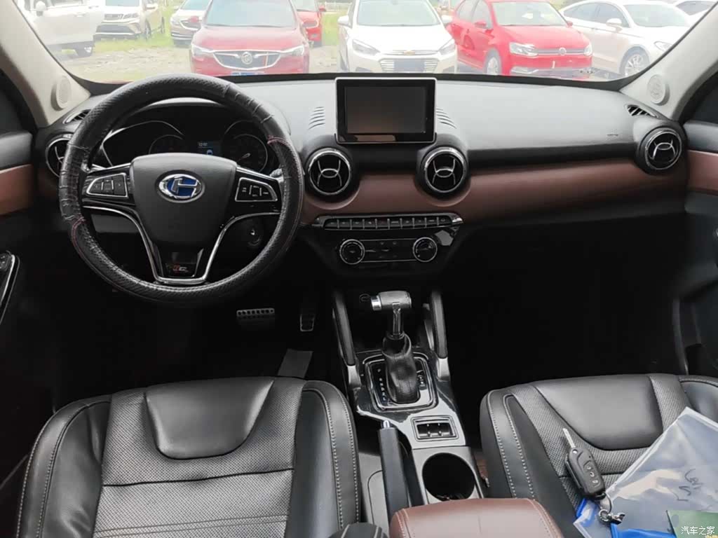 BAIC Q35, 2017 10
