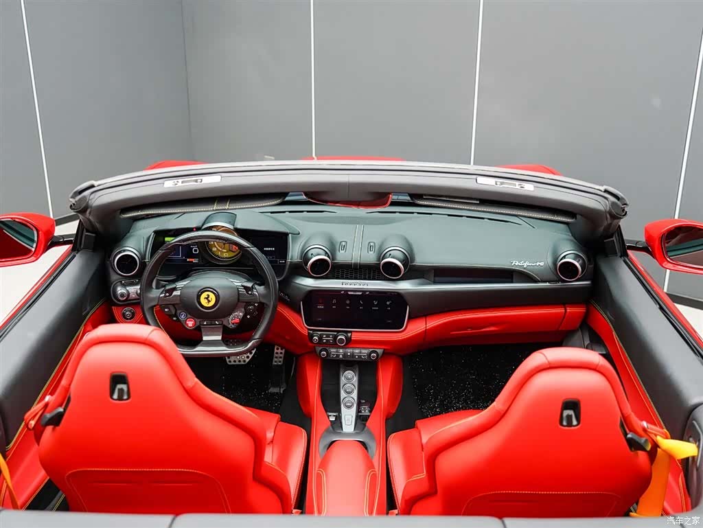 Ferrari Portofino, 2023 16