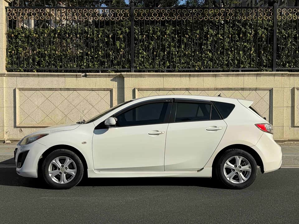 Mazda 3 star Cheng