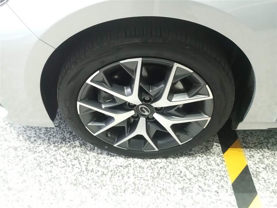 Trumpchi Shadow Leopard