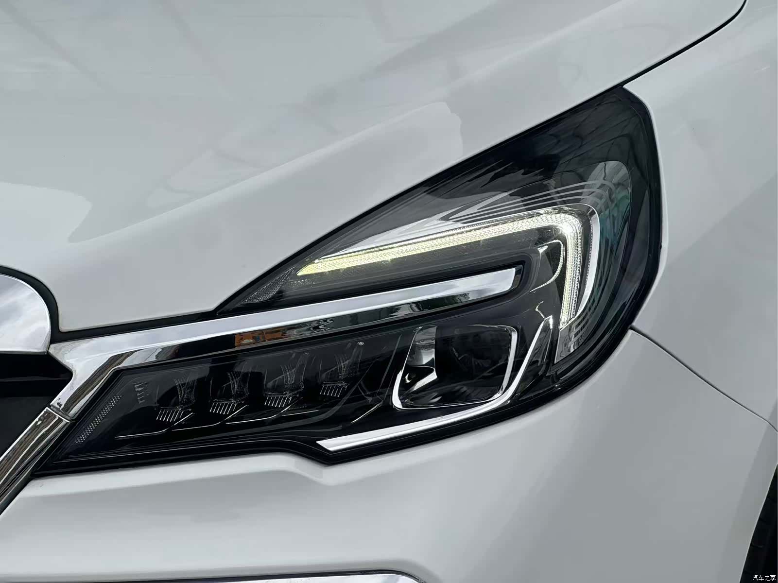Buick GL8, 2021 10