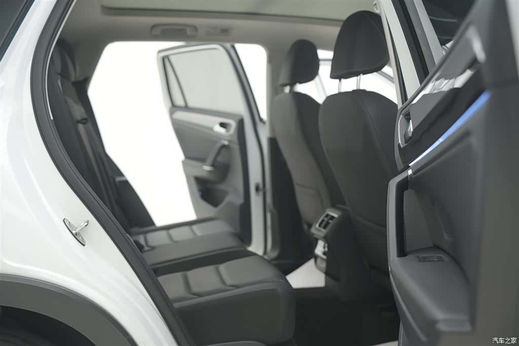 Volkswagen Tayron, 2022 23