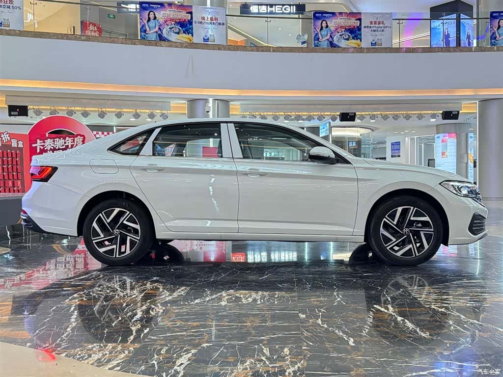 Volkswagen Sagitar, 2025 4