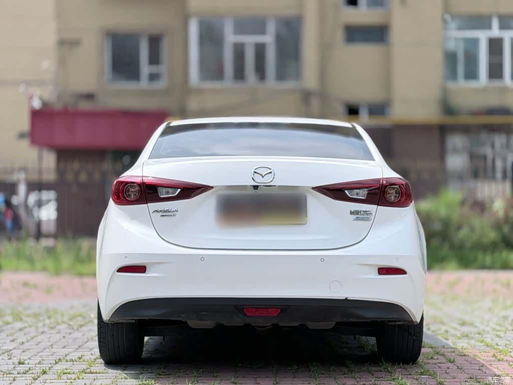 Mazda Mazda3, 2016 9