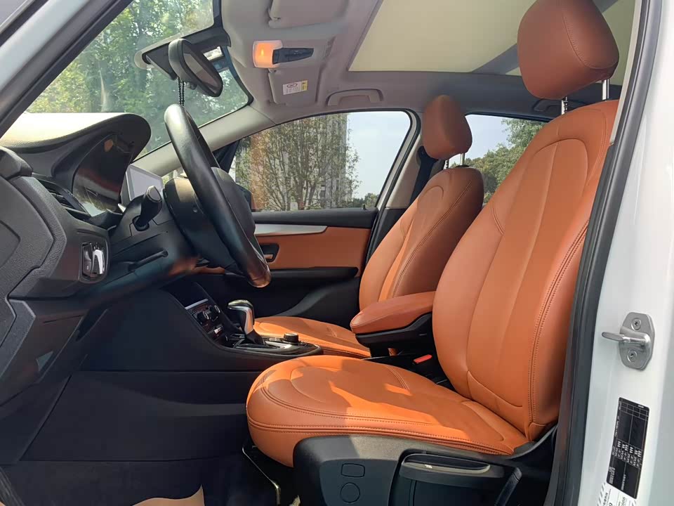 BMW 2 series station wagon