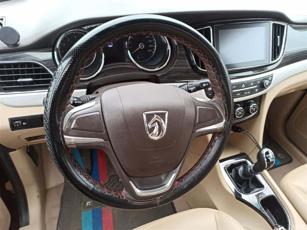 Wuling 730, 2017 11