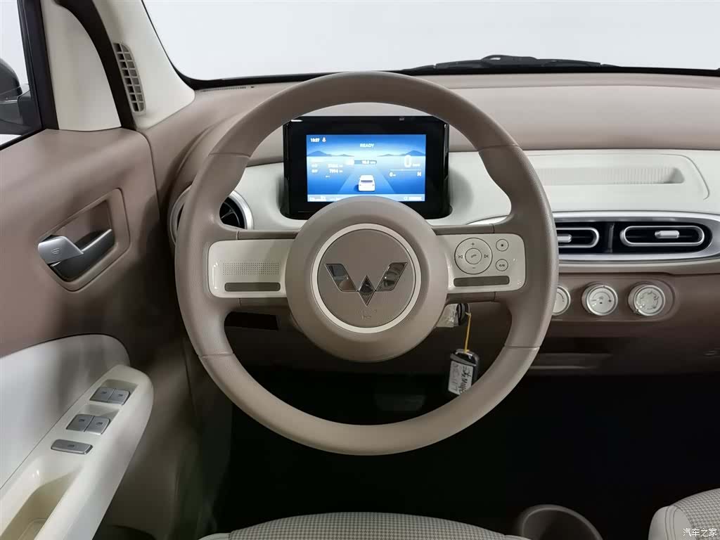 Wuling MINIEV, 2025 11