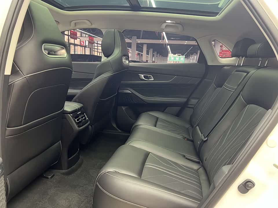 Changan UNI-K Smart iDD