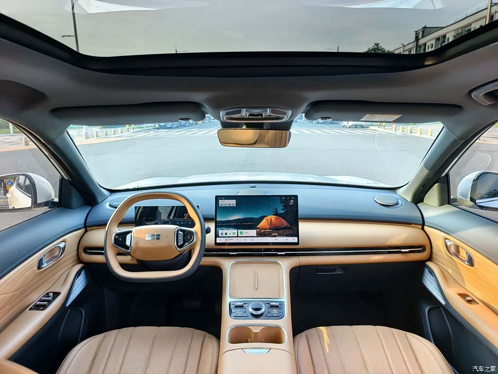 Geely 7, 2025 14