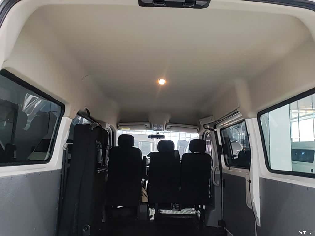 Maxus V80, 2023 14