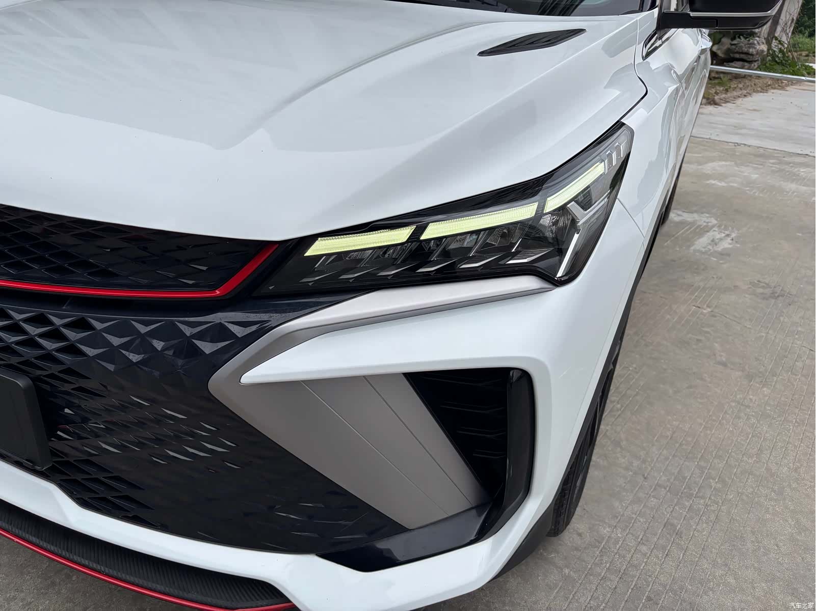 Geely Coolray, 2022 8