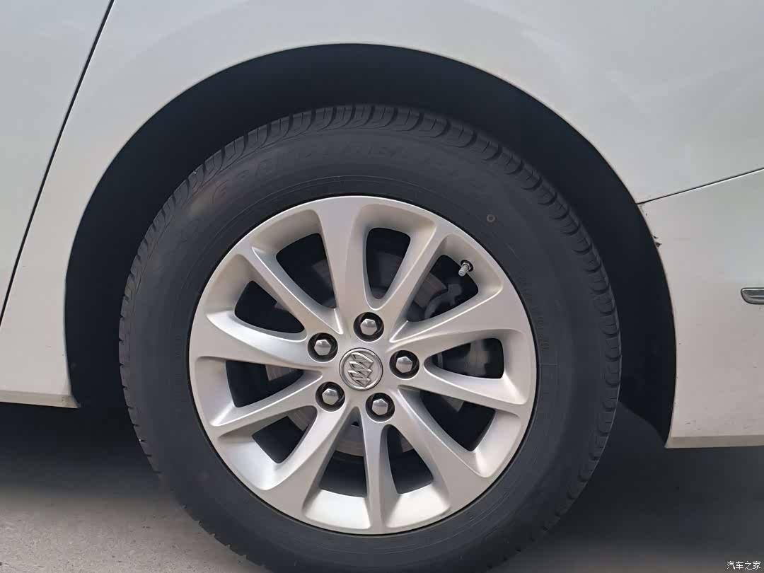 Buick GL8, 2020 7