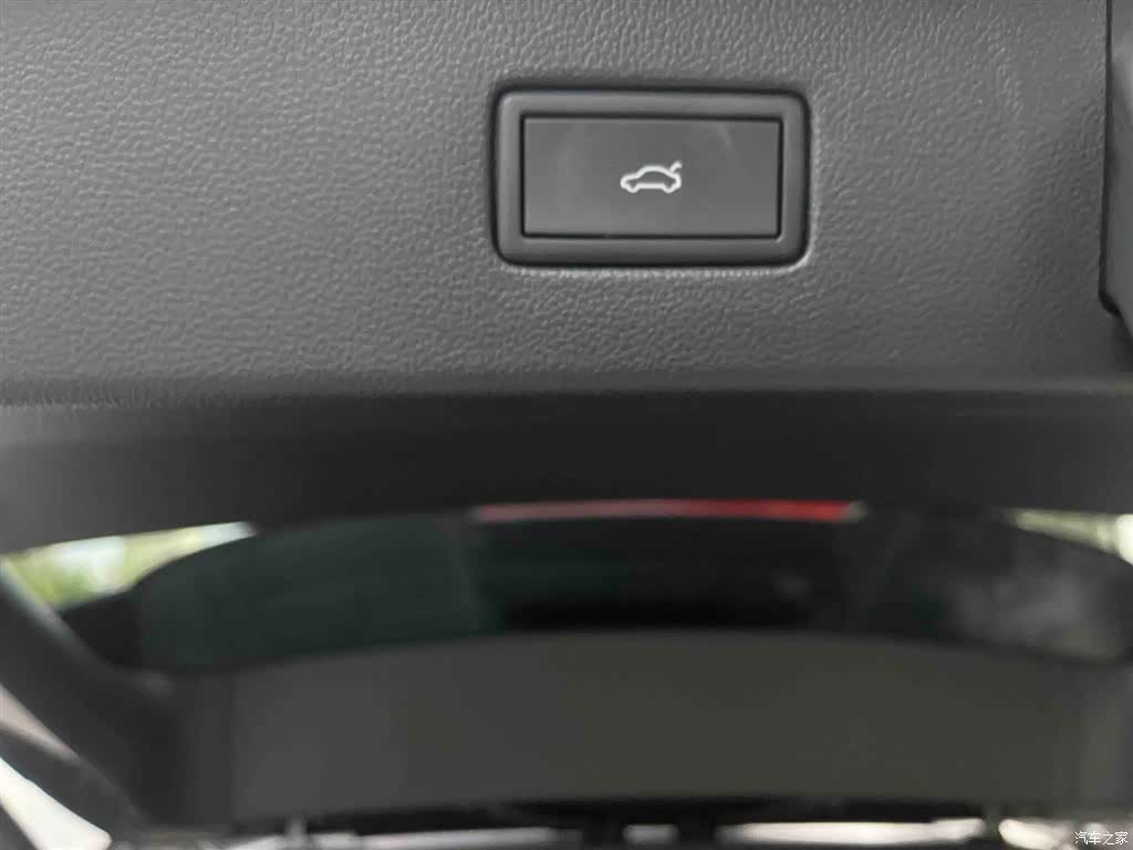Volkswagen Teramont, 2025 11