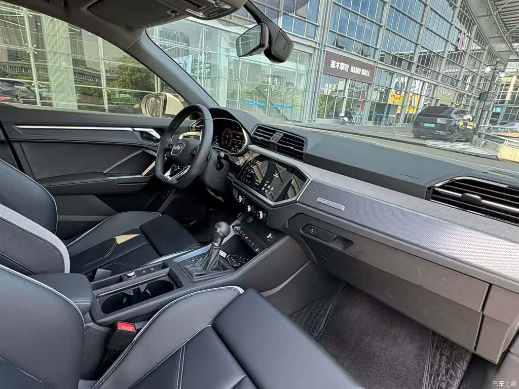 Audi Q3, 2024 8