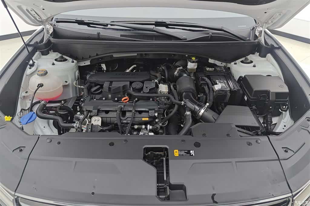 Hyundai Tucson L, 2023 10