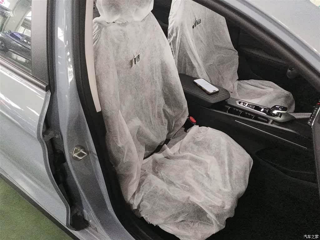 Geely Binray, 2026 25