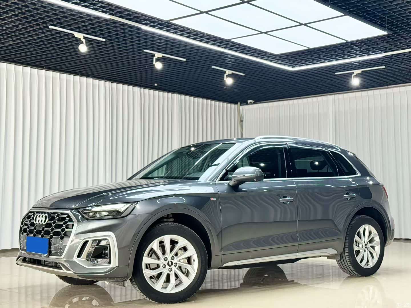 Audi Q5L, 2021 1