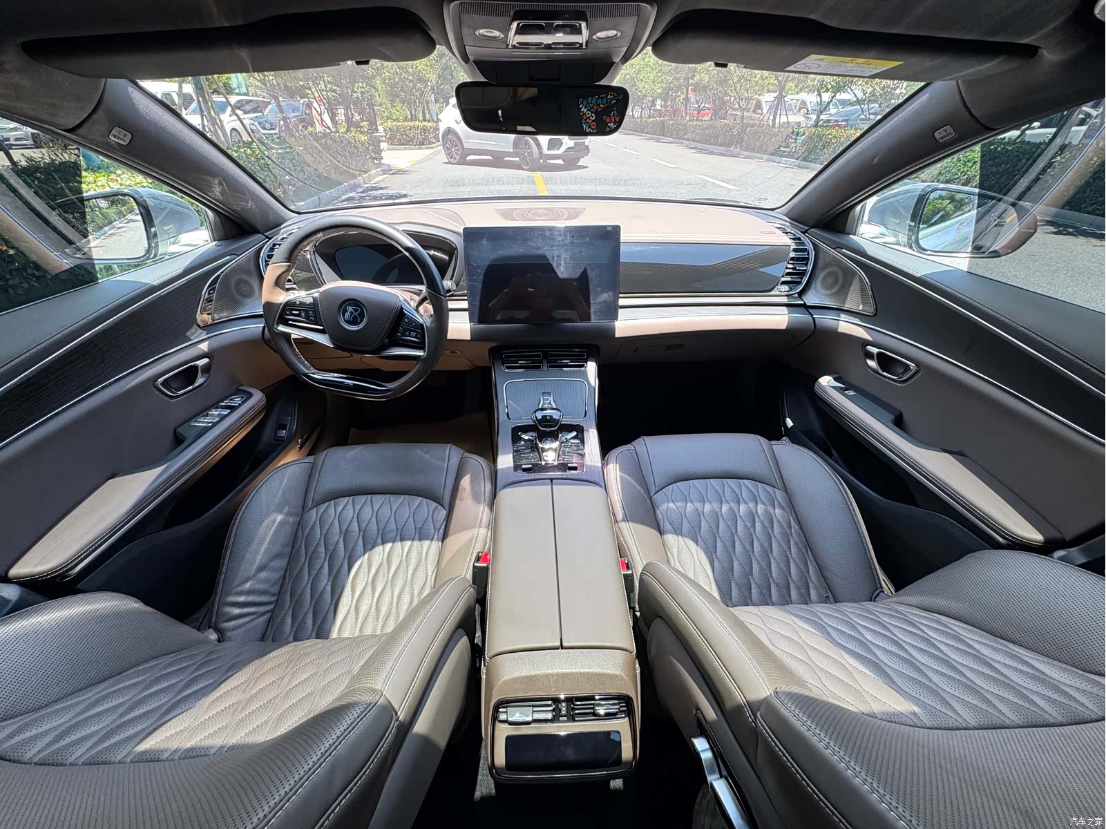 BYD Han, 2022 6