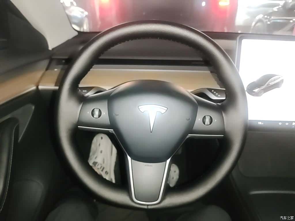 Tesla Model 3, 2023 11