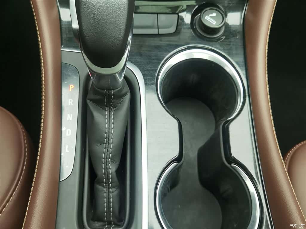 Buick Envision Plus, 2021 13