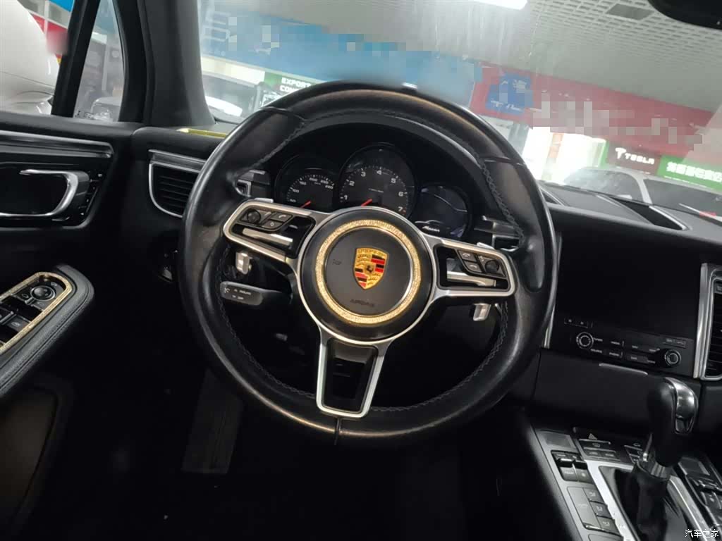 Porsche Macan, 2017 11