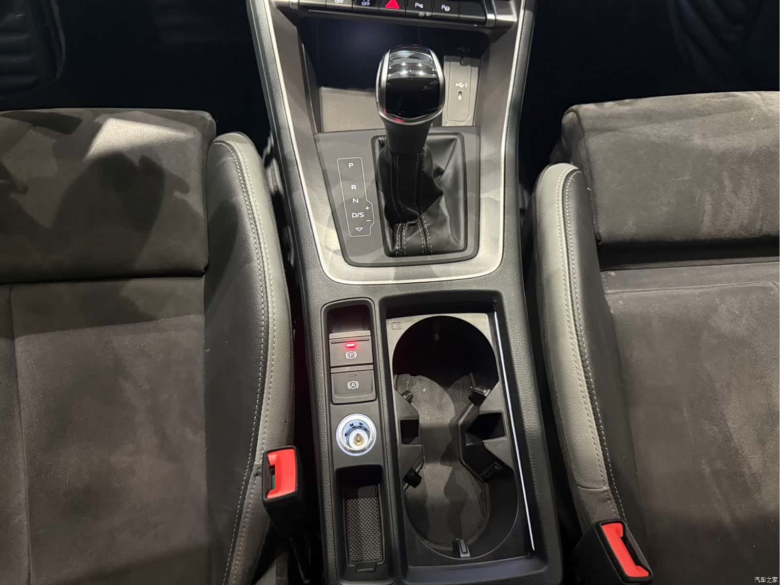 Audi Q3, 2022 16