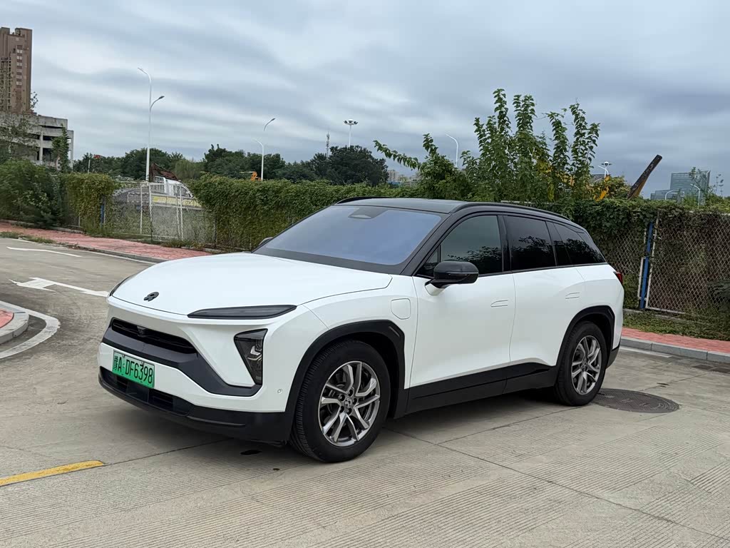 NIO ES6