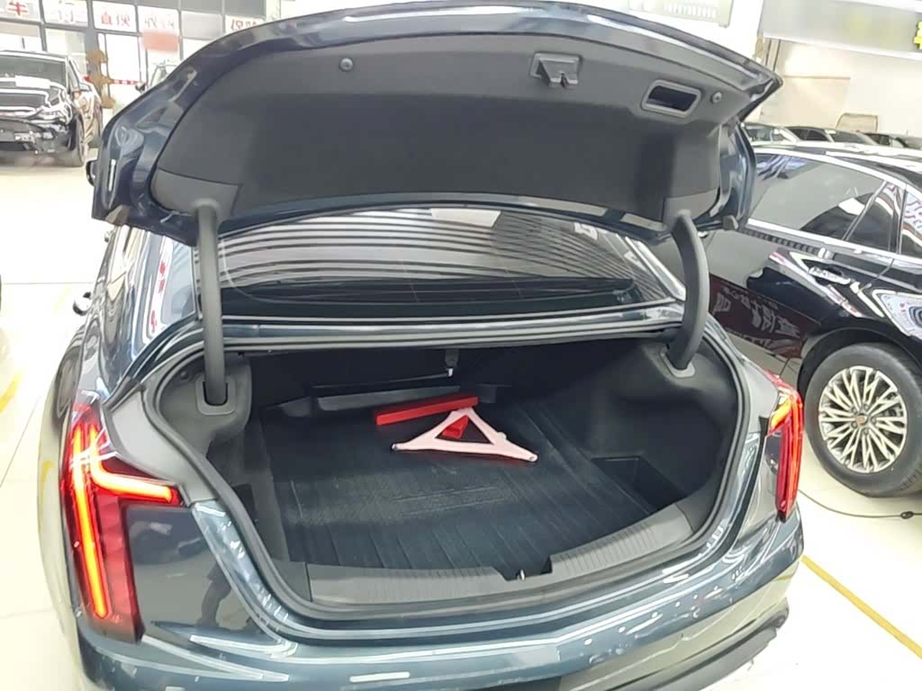 Cadillac CT5, 2022 19