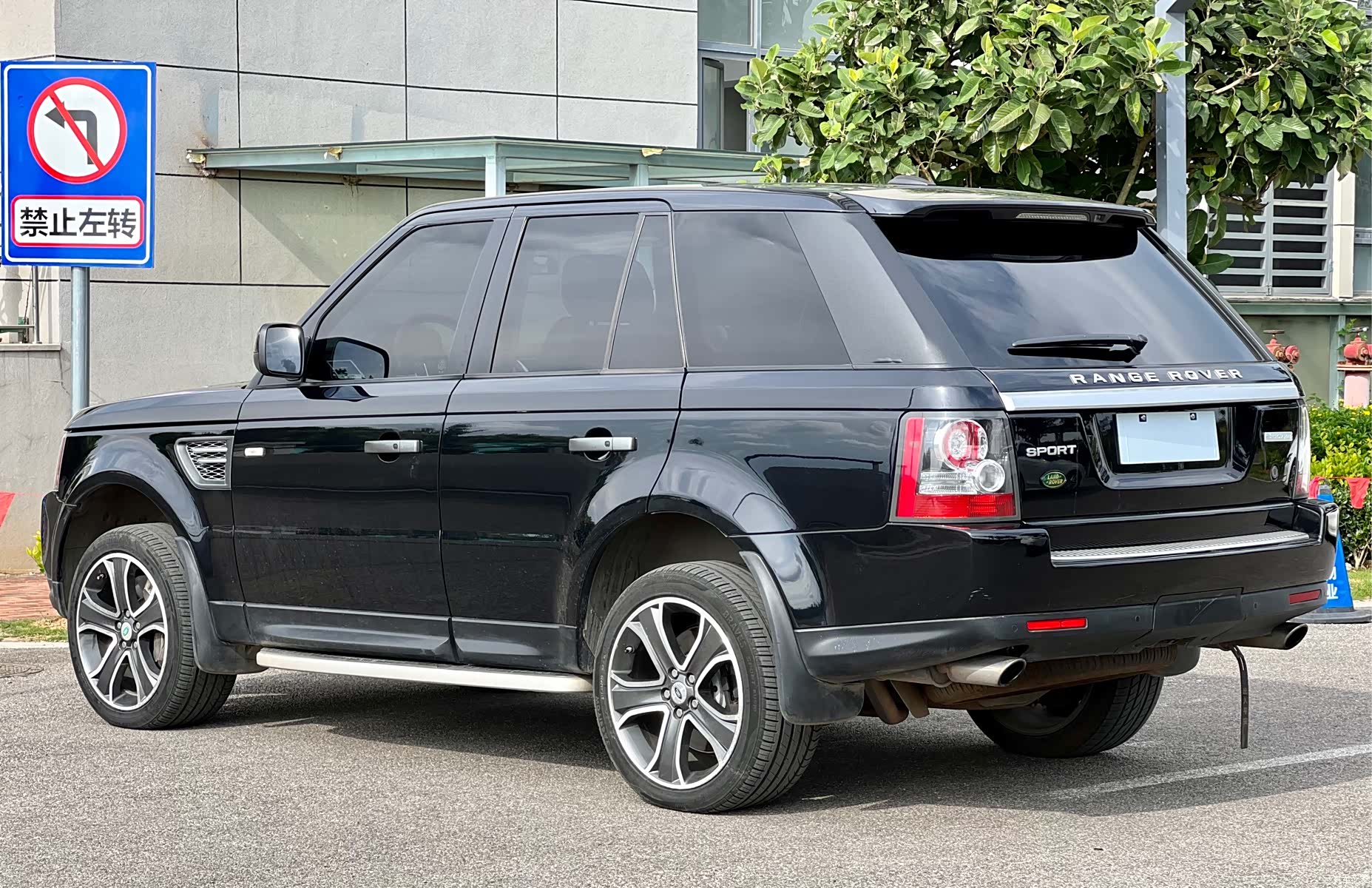 Land Rover Range Rover, 2011 20