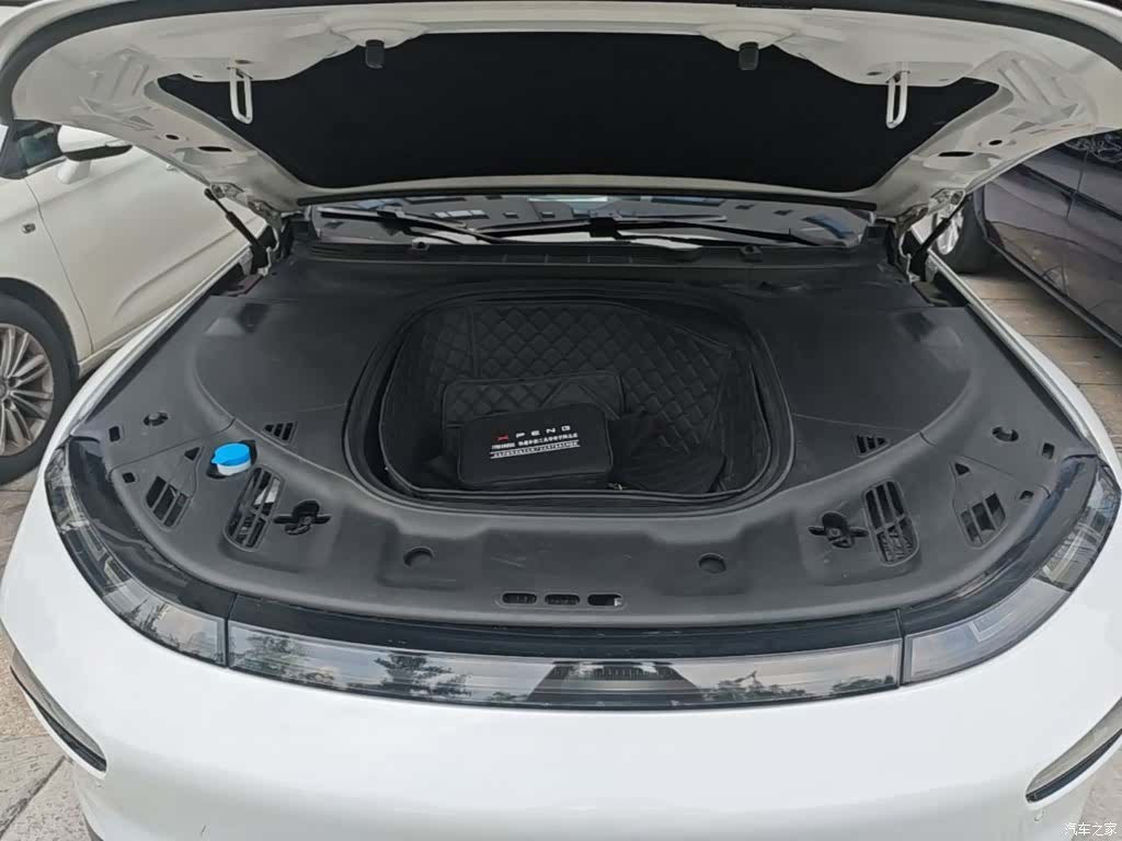 Xpeng P7, 2022 20