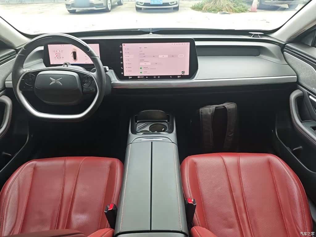 Xpeng P7, 2022 10