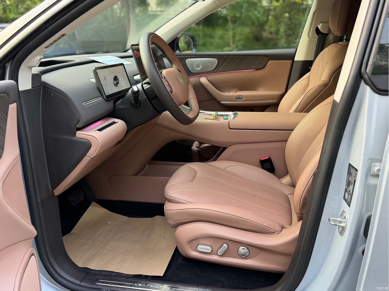 Leapmotor C11, 2025 12