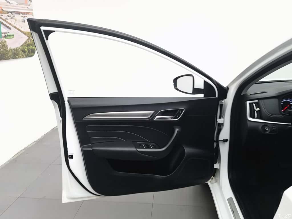 Roewe i6, 2022 8