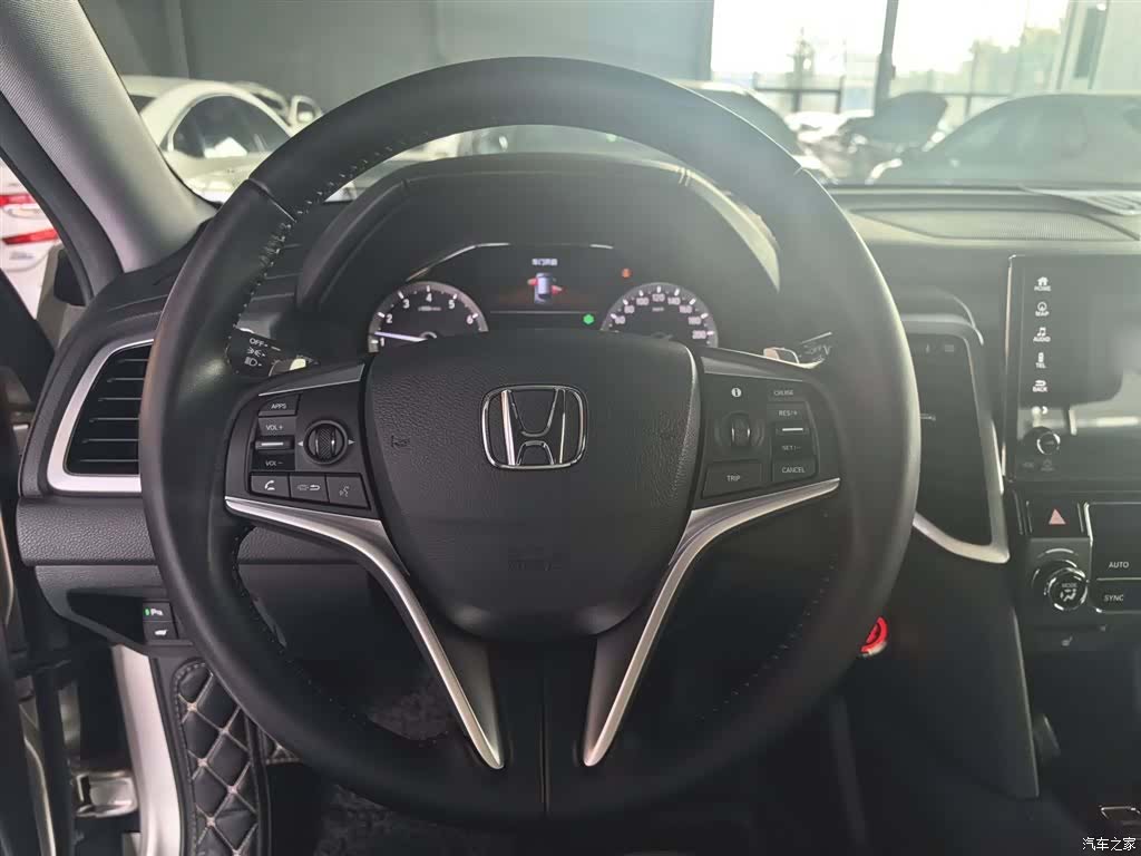 Honda UR-V, 2018 все фото